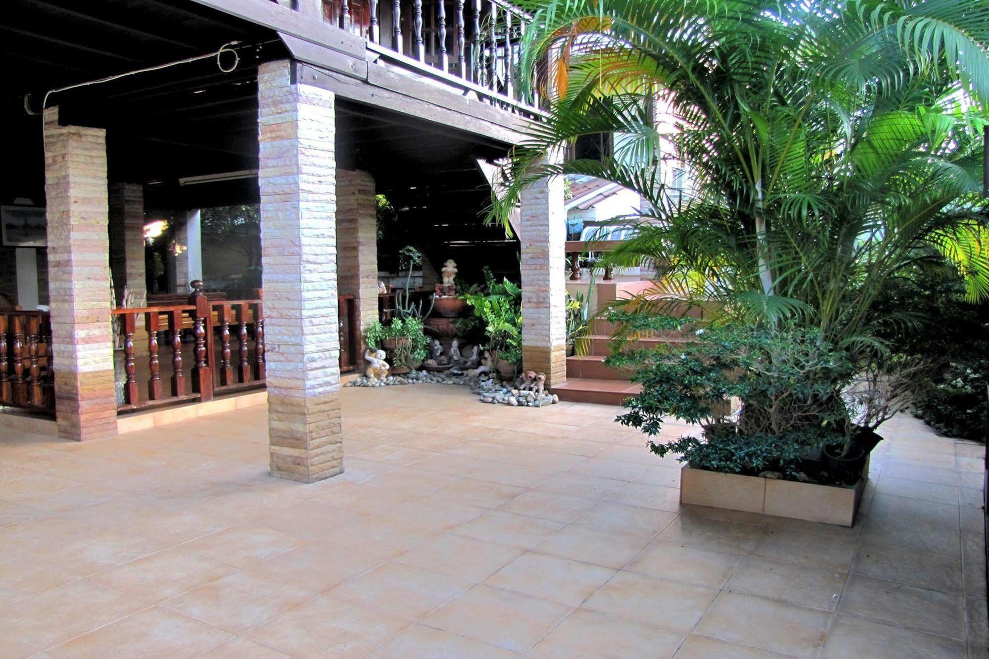 Huan Kawin Est.58 Lanna Home & Collection Chiang Rai Exterior photo